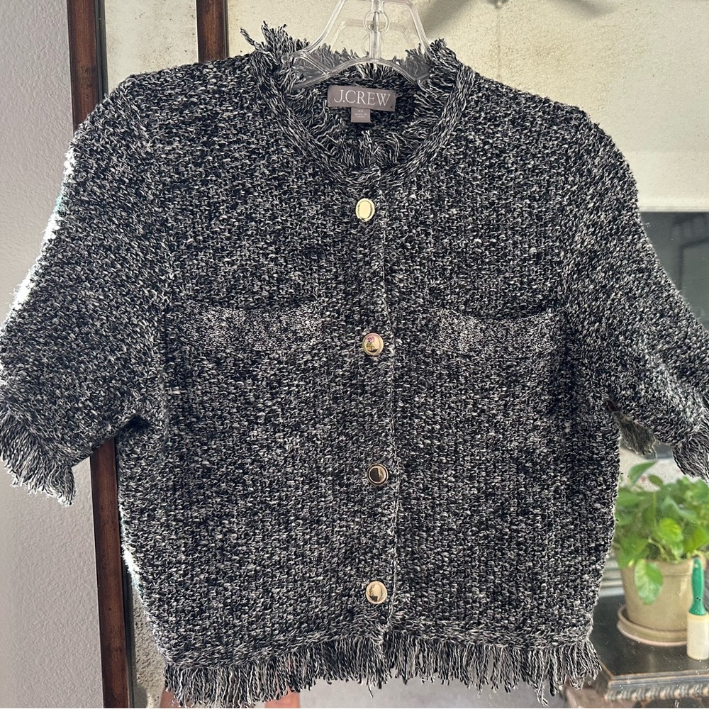J Crew Cropped fringe-trim lady jacket in marled yarn. Size xs